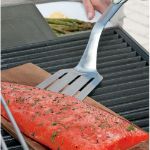 Image de Pince, pique et spatule barbecue - WEBER®